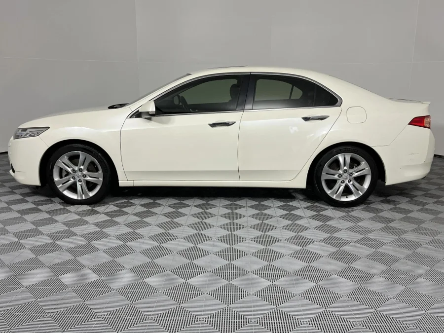 Used 2011 Honda Accord 2.4 Exclusive - WeBuyCars Montana