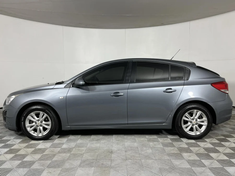 Used 2012 Chevrolet Cruze hatch 1.6 LS - WeBuyCars Riverhorse