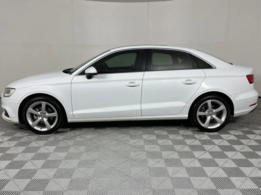 Used 2018 Audi A3 sedan 30TFSI S line - WeBuyCars The Dome