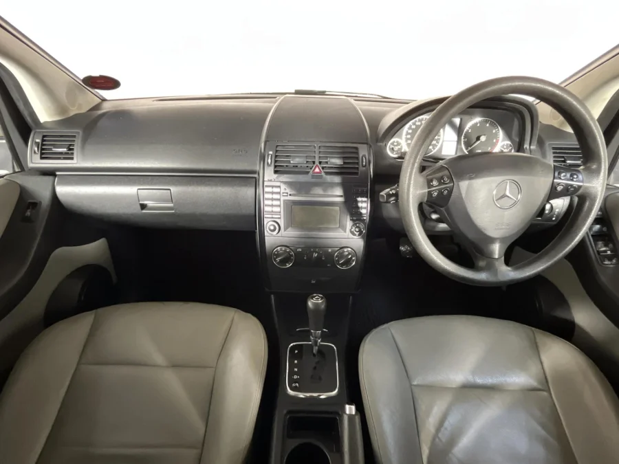 Used 2010 Mercedes-Benz A-Class A180 Elegance auto - WeBuyCars Montana