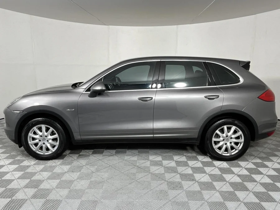 Used 2012 Porsche Cayenne diesel - WeBuyCars The Dome