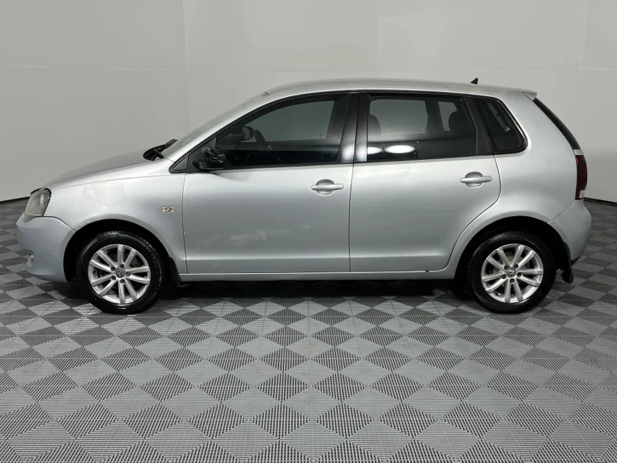 Used 2015 Volkswagen Polo Vivo sedan 1.4 Trendline - WeBuyCars Montana