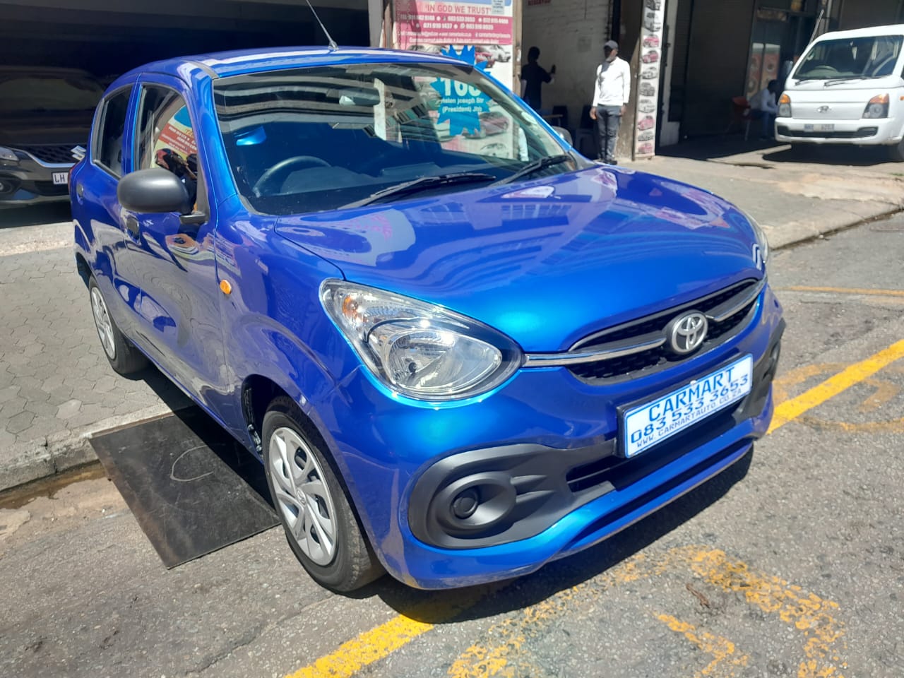 Used 2023 Toyota Vitz 1.0 XR manual