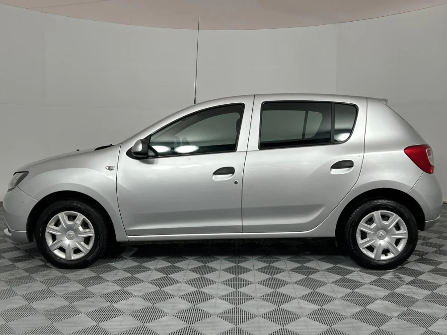 Used 2015 Renault Sandero 66kW turbo Expression - WeBuyCars Lansdowne