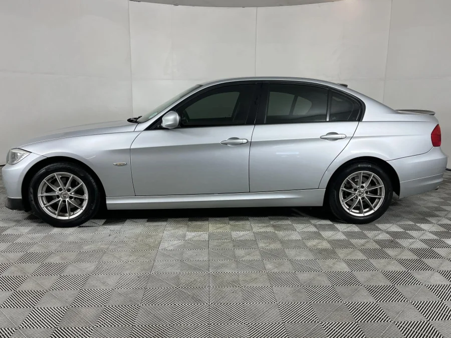 Used 2012 BMW 3 Series 320i auto - WeBuyCars The Dome