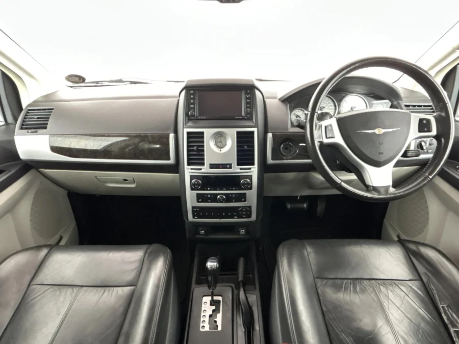 Used 2011 Chrysler Grand Voyager 3.8 Limited - WeBuyCars Richmond