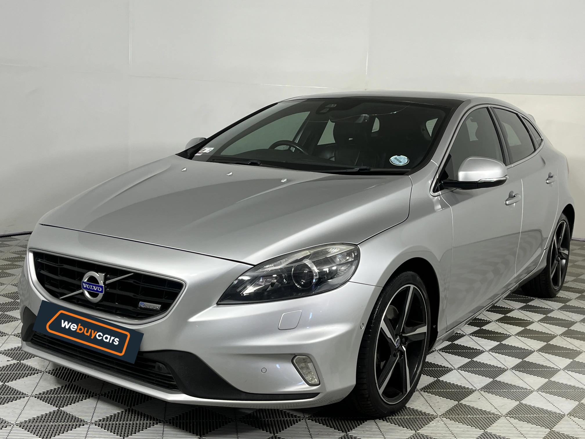 Used 2015 Volvo V40 T4 R-Design auto