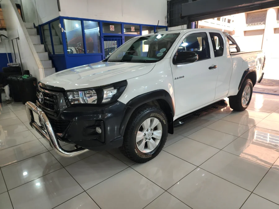 Used 2019 Toyota Hilux 2.4GD-6 Xtra cab SRX - GAPP Motors Used 2019 Toyota Hilux 2.4GD-6 Xtra cab SRX - GAPP Motors