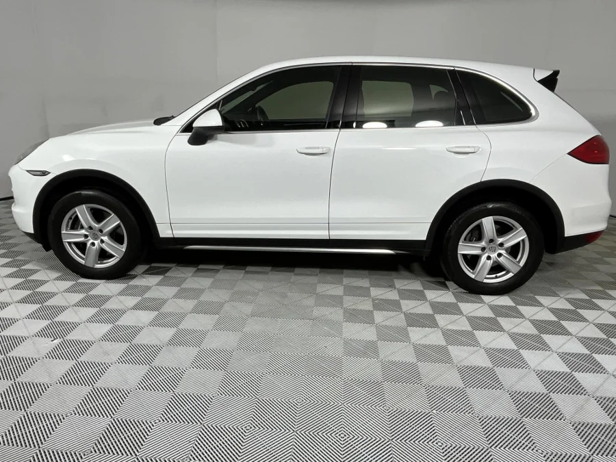 Used 2013 Porsche Cayenne diesel - WeBuyCars Midstream