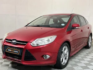 Used 2014 Ford Focus sedan 1.6 Trend