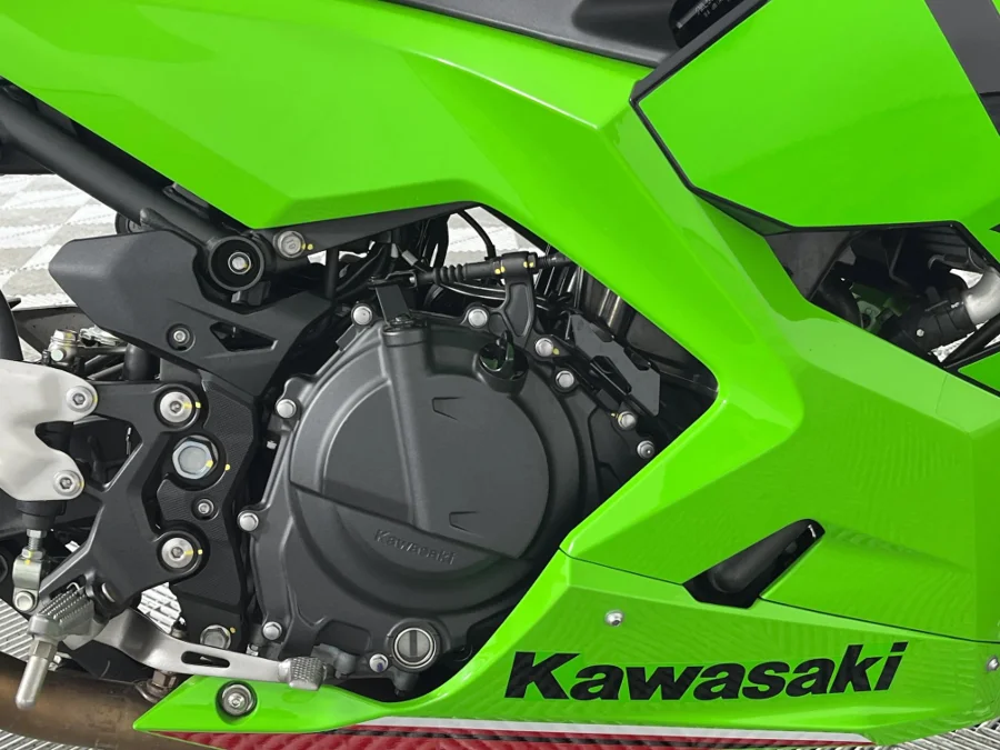 Used 2023 Kawasaki Ninja 400 ABS (ex400g) - WeBuyCars The Dome