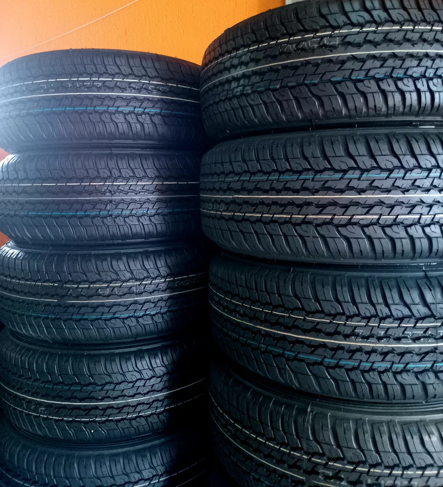 Dunlop Grandtrek AT25 (265/60/R18) tyres - Private Seller