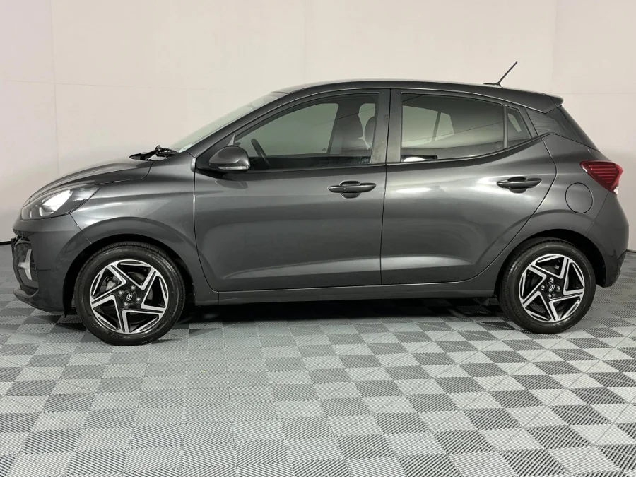 Used 2023 Hyundai Grand i10 1.0 Executive hatch - WeBuyCars Richmond Used 2023 Hyundai Grand i10 1.0 Executive hatch - WeBuyCars Richmond