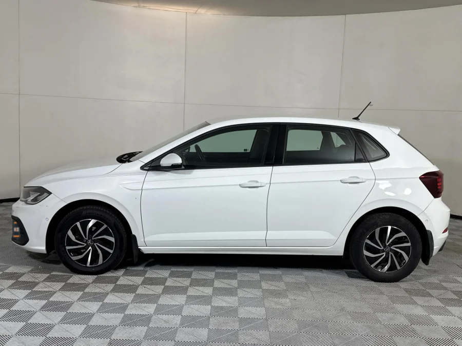 Used 2022 Volkswagen Polo hatch 1.0TSI Life manual - WeBuyCars Silverlakes