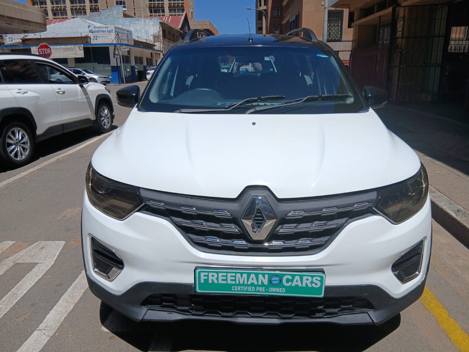 Used 2021 Renault Triber 1.0 Prestige