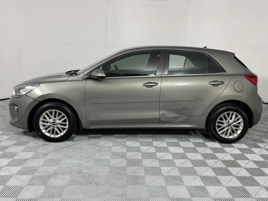 Used 2017 Kia Rio hatch 1.4 LX - WeBuyCars The Dome