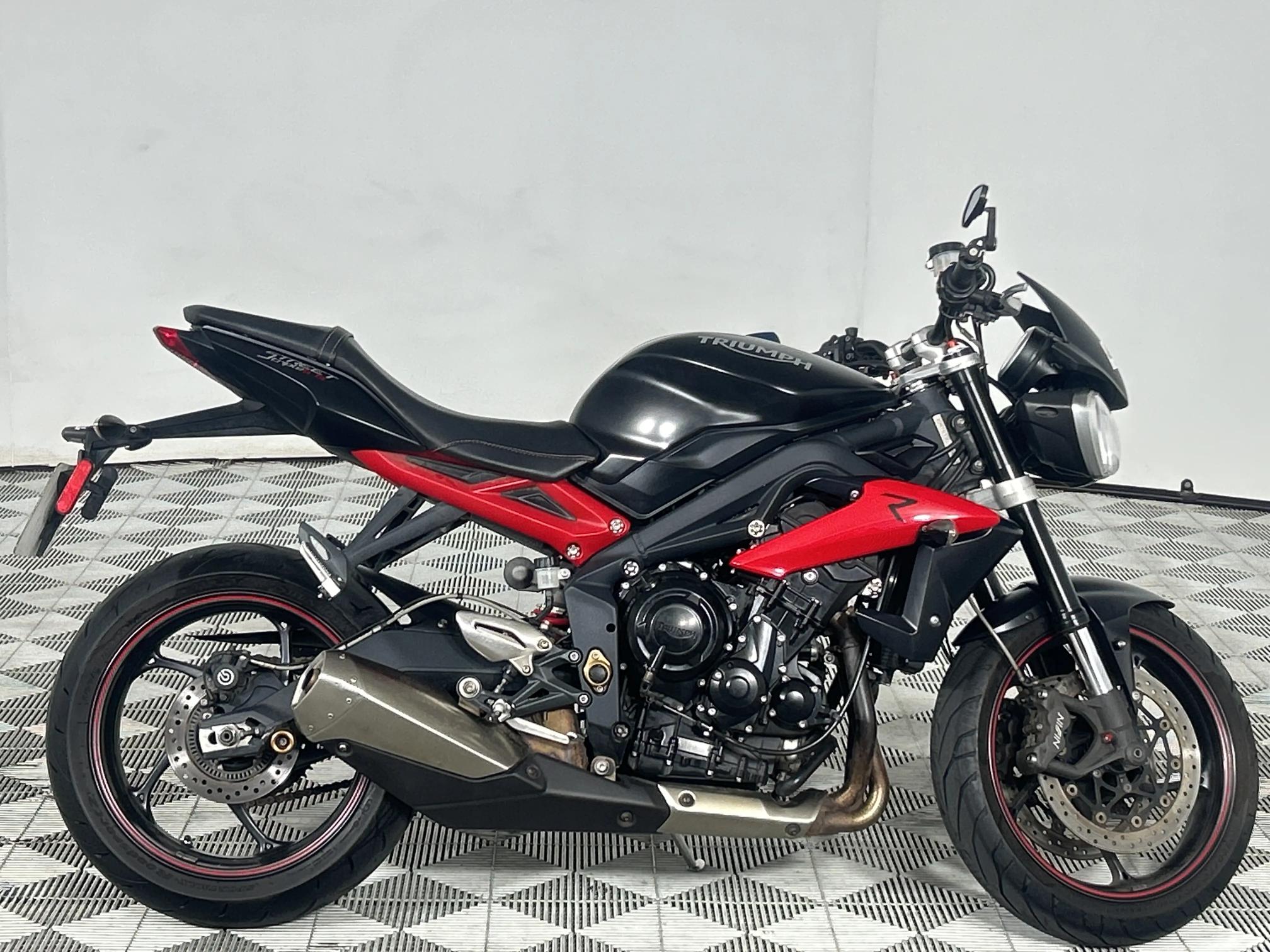 Used 2014 Triumph Street Triple 675