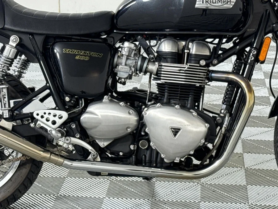 Used 2014 Triumph Thruxton 900 EFI - WeBuyCars Midstream