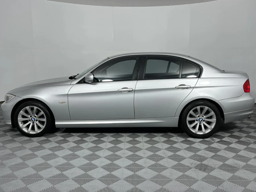 Used 2011 BMW 3 Series 320i auto - WeBuyCars Lansdowne