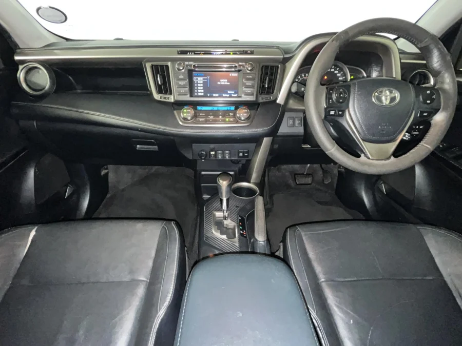 Used 2014 Toyota RAV4 2.2D-4D AWD VX - WeBuyCars Durban