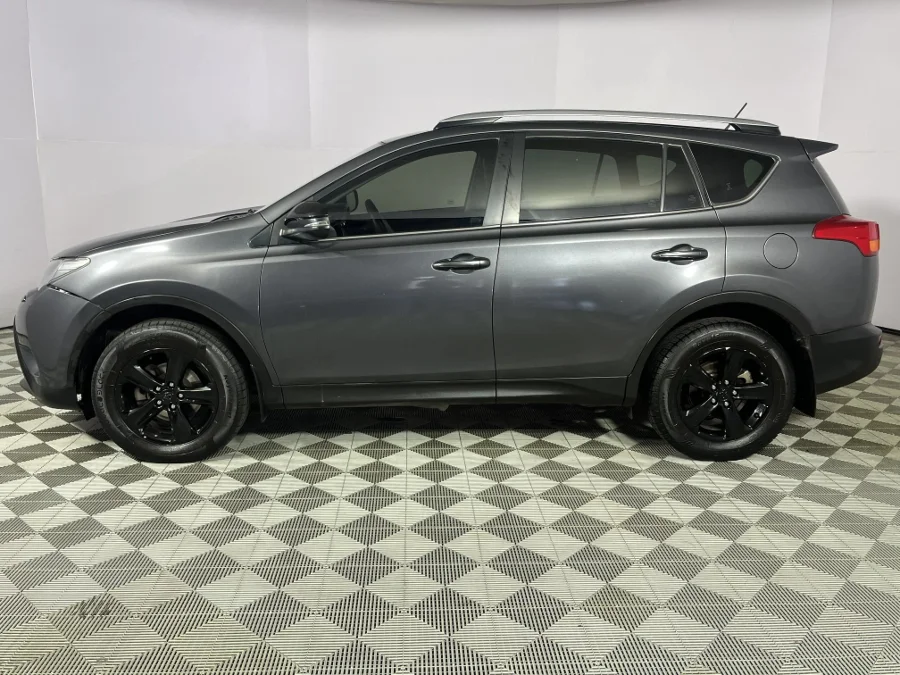 Used 2014 Toyota RAV4 2.2D-4D AWD VX - WeBuyCars Durban