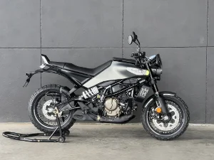 HUSQVARNA SVARTPILEN 401