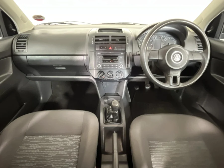 Used 2017 Volkswagen Polo Vivo sedan 1.6 Trendline - WeBuyCars JHB South