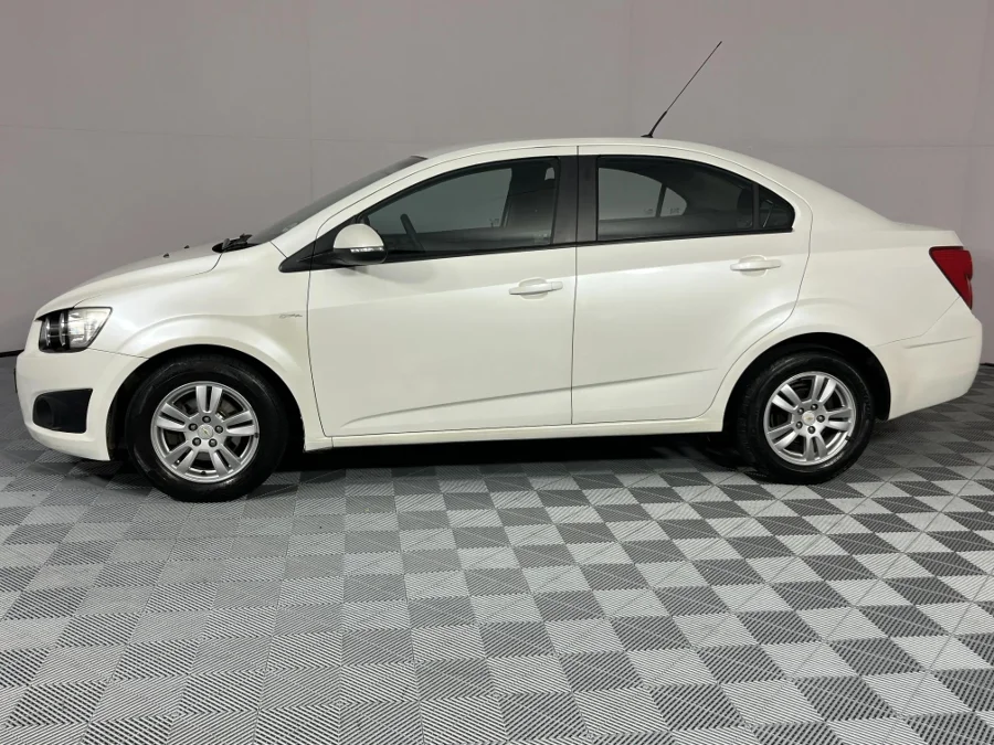 Used 2013 Chevrolet Sonic sedan 1.6 LS - WeBuyCars Lansdowne