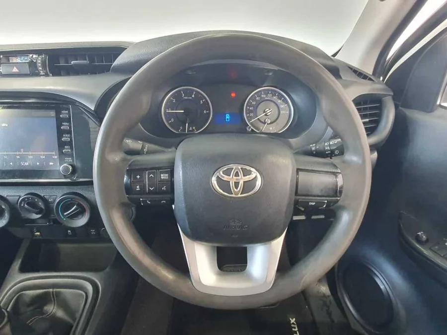 Used 2020 Toyota Hilux 2.4GD-6 SRX - One Way Auto Used 2020 Toyota Hilux 2.4GD-6 SRX - One Way Auto