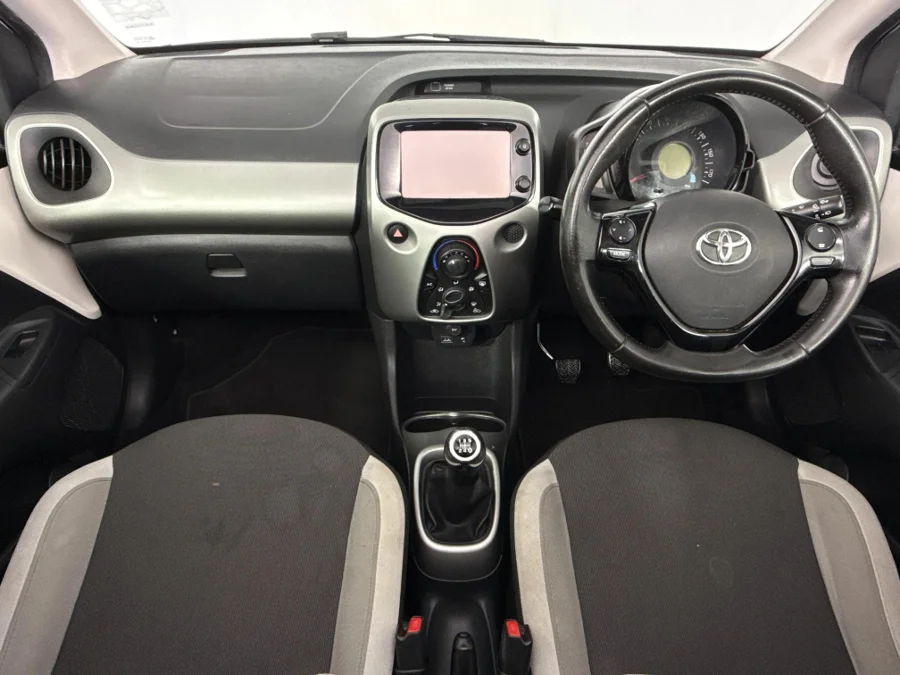 Used 2017 Toyota Aygo 1.0 X-Cite - WeBuyCars Vereeniging