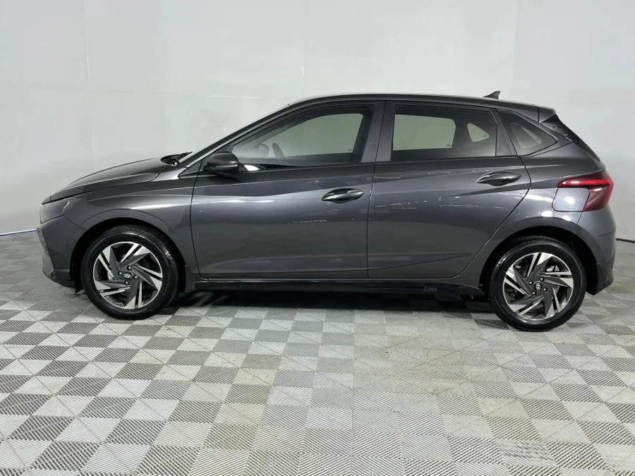 Used 2024 Hyundai i20 1.2 Fluid - WeBuyCars Silverlakes