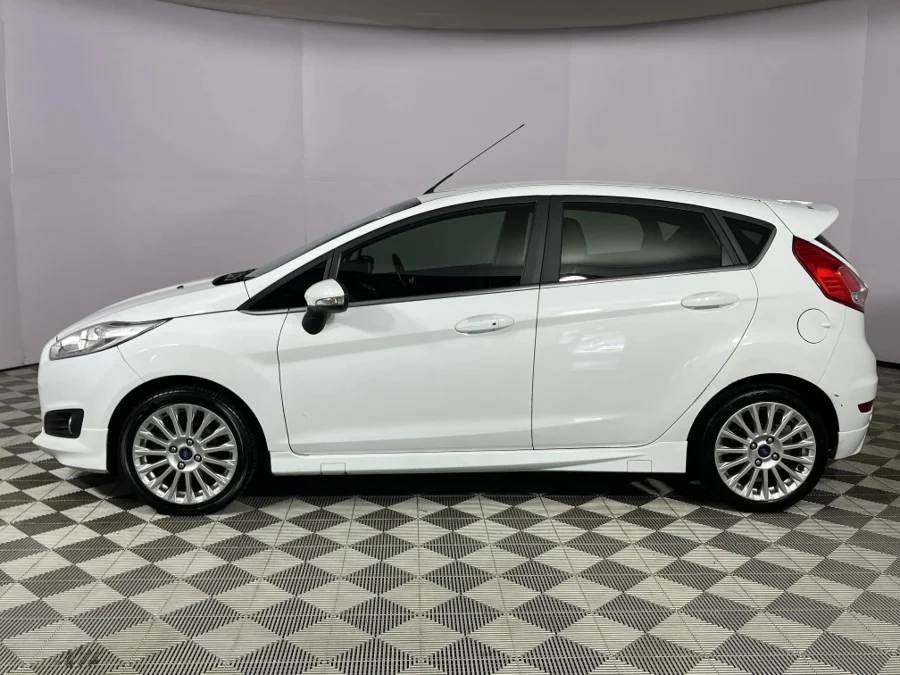 Used 2017 Ford Fiesta 5-door 1.0T Titanium auto - WeBuyCars Durban Used 2017 Ford Fiesta 5-door 1.0T Titanium auto - WeBuyCars Durban
