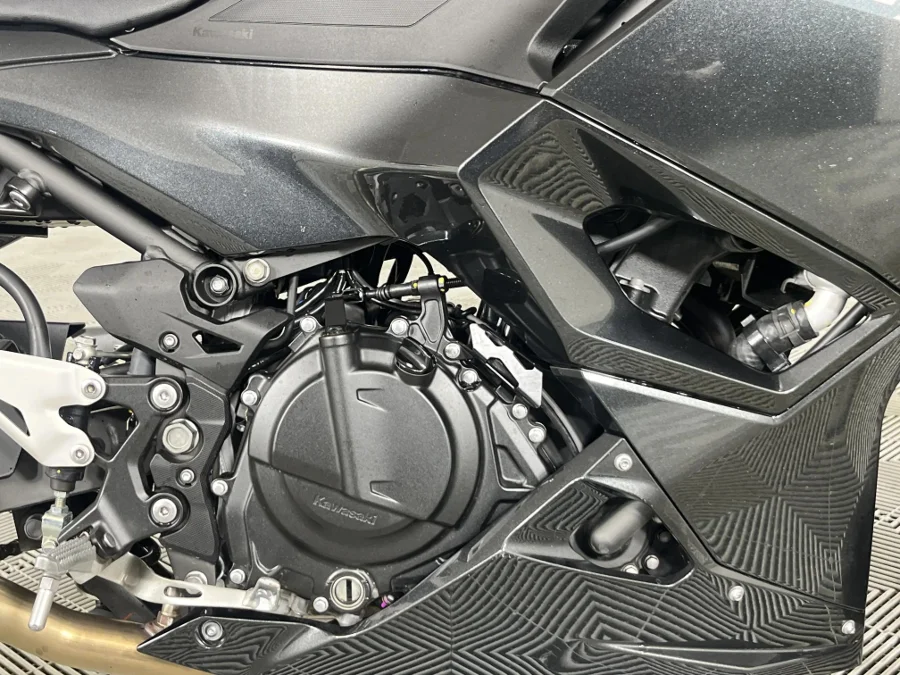 Used 2025 Kawasaki Ninja 500 - WeBuyCars Riverhorse