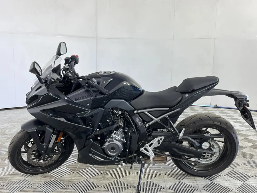 Used 2025 Suzuki 800 GSX 800r - WeBuyCars George