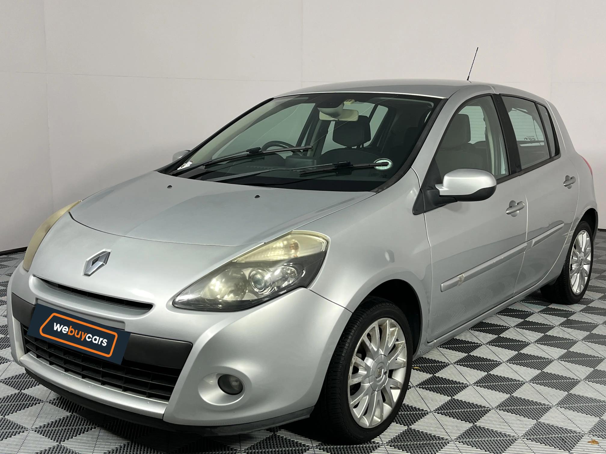 Used 2012 Renault Clio 1.6 Dynamique automatic