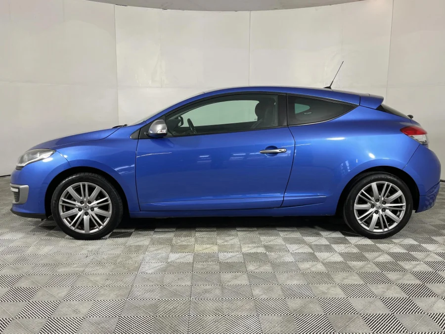 Used 2017 Renault Megane coupe 97kW turbo GT Line - WeBuyCars The Dome