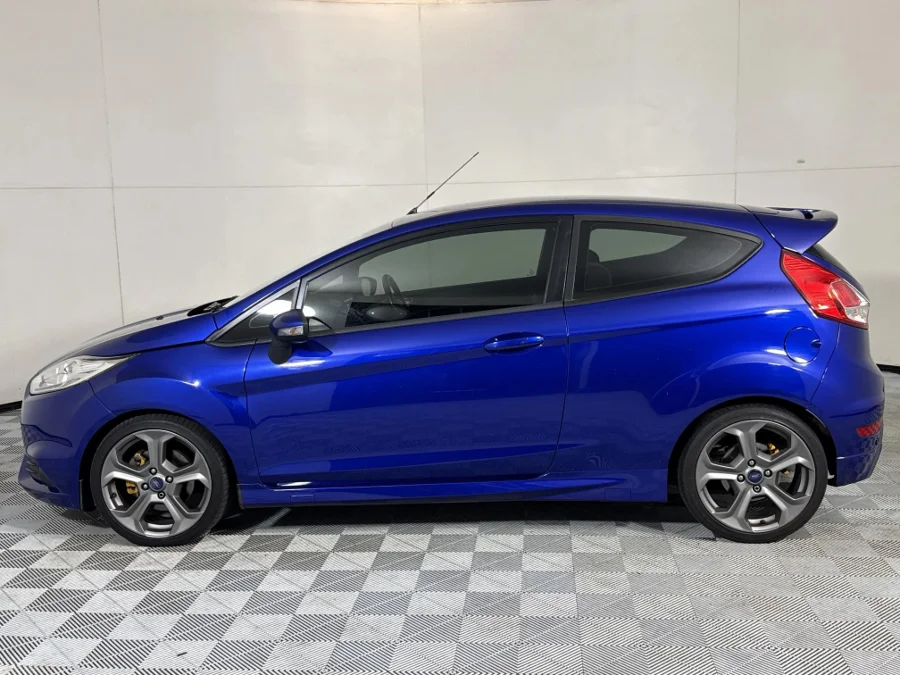 Used 2013 Ford Fiesta ST - WeBuyCars Midstream