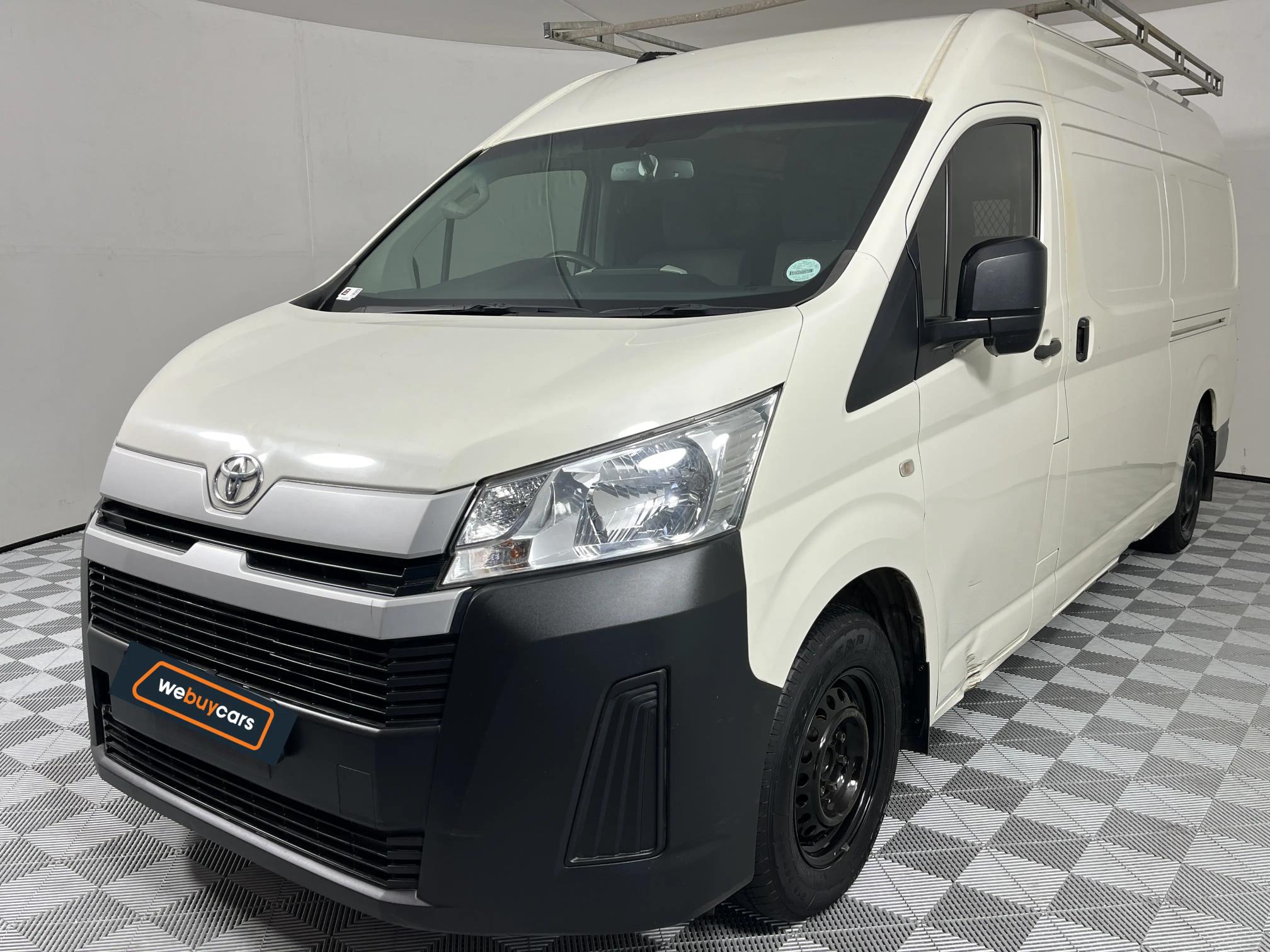 Used 2022 Toyota Quantum 2.8 SLWB panel van