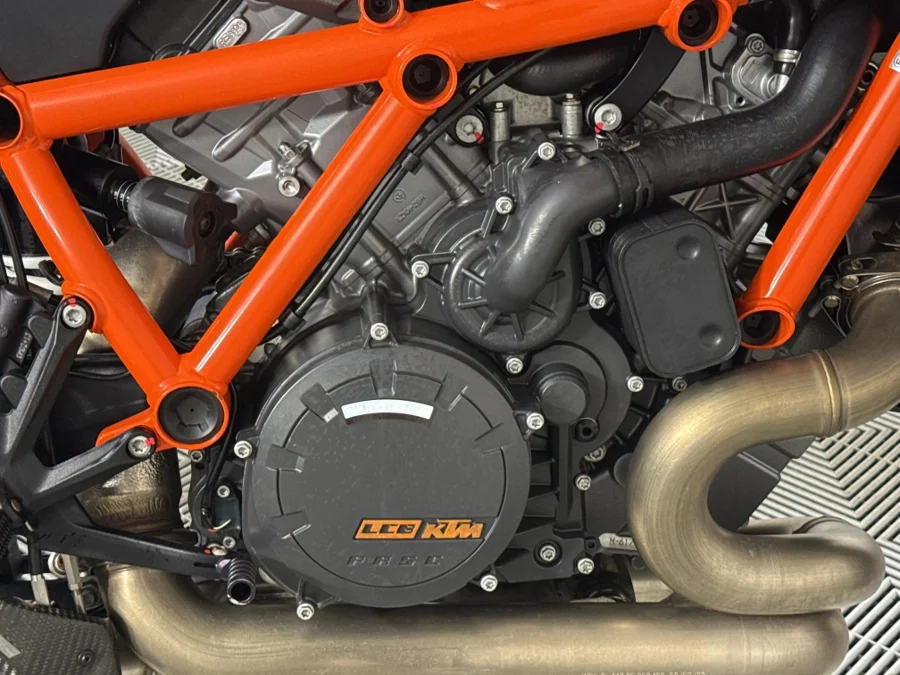 Used 2023 KTM Super Duke 1290 Super Duke R - WeBuyCars Midstream