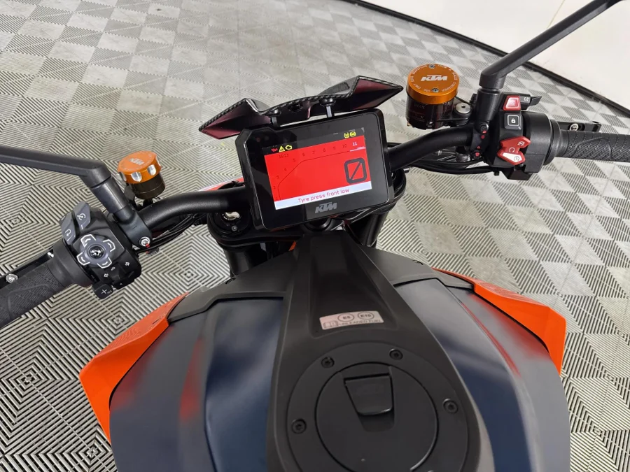 Used 2023 KTM Super Duke 1290 Super Duke R - WeBuyCars Midstream