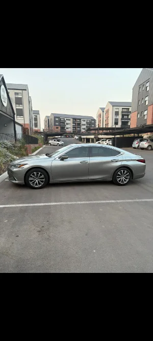 Used 2019 Lexus ES 250 EX
