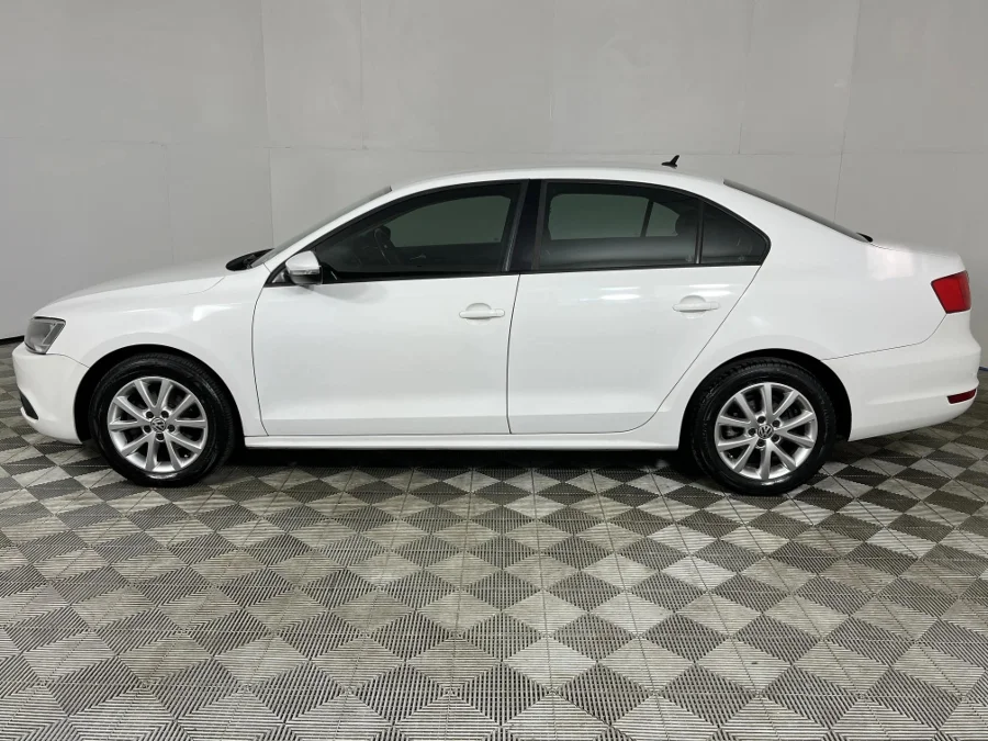 Used 2014 Volkswagen Jetta 1.6TDI Comfortline auto - WeBuyCars George Used 2014 Volkswagen Jetta 1.6TDI Comfortline auto - WeBuyCars George