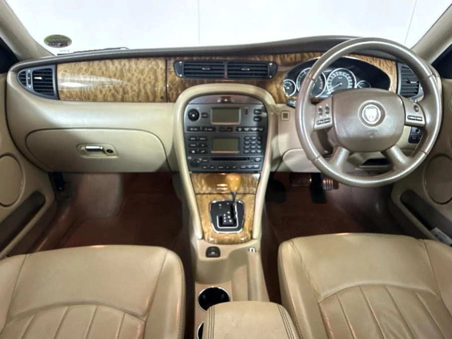 Used 2005 Jaguar X-Type 3.0 SE - WeBuyCars Midstream