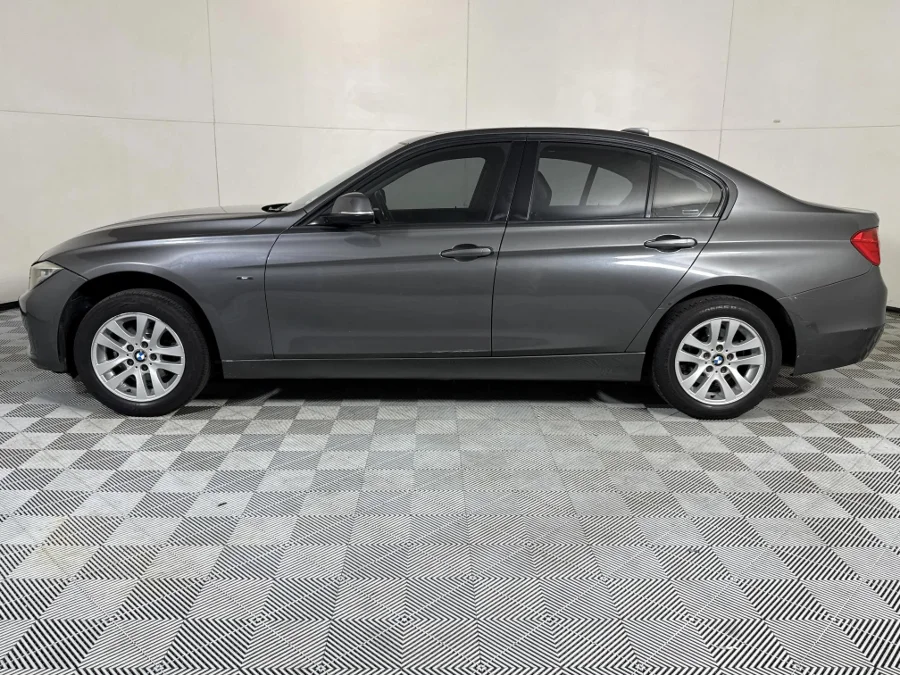 Used 2013 BMW 3 Series 320i Sport - WeBuyCars Midstream