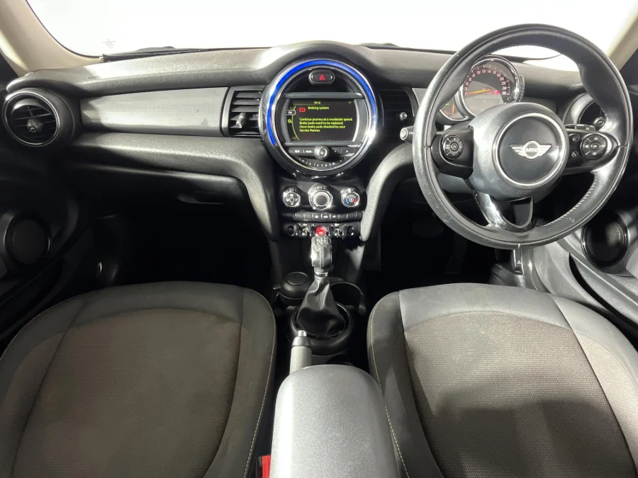 Used 2017 MINI Hatch Cooper Hatch 3-Door Caribbean Aqua Limited Edition (package 1) - WeBuyCars Rustenburg