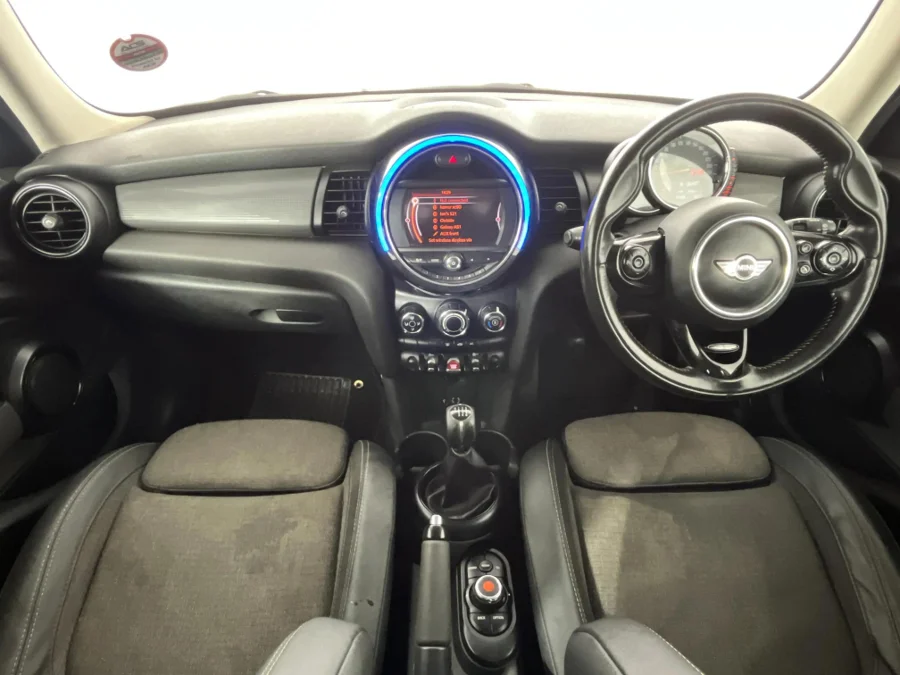 Used 2015 MINI Hatch Cooper Hatch 5-door Seven 7 - WeBuyCars Montana