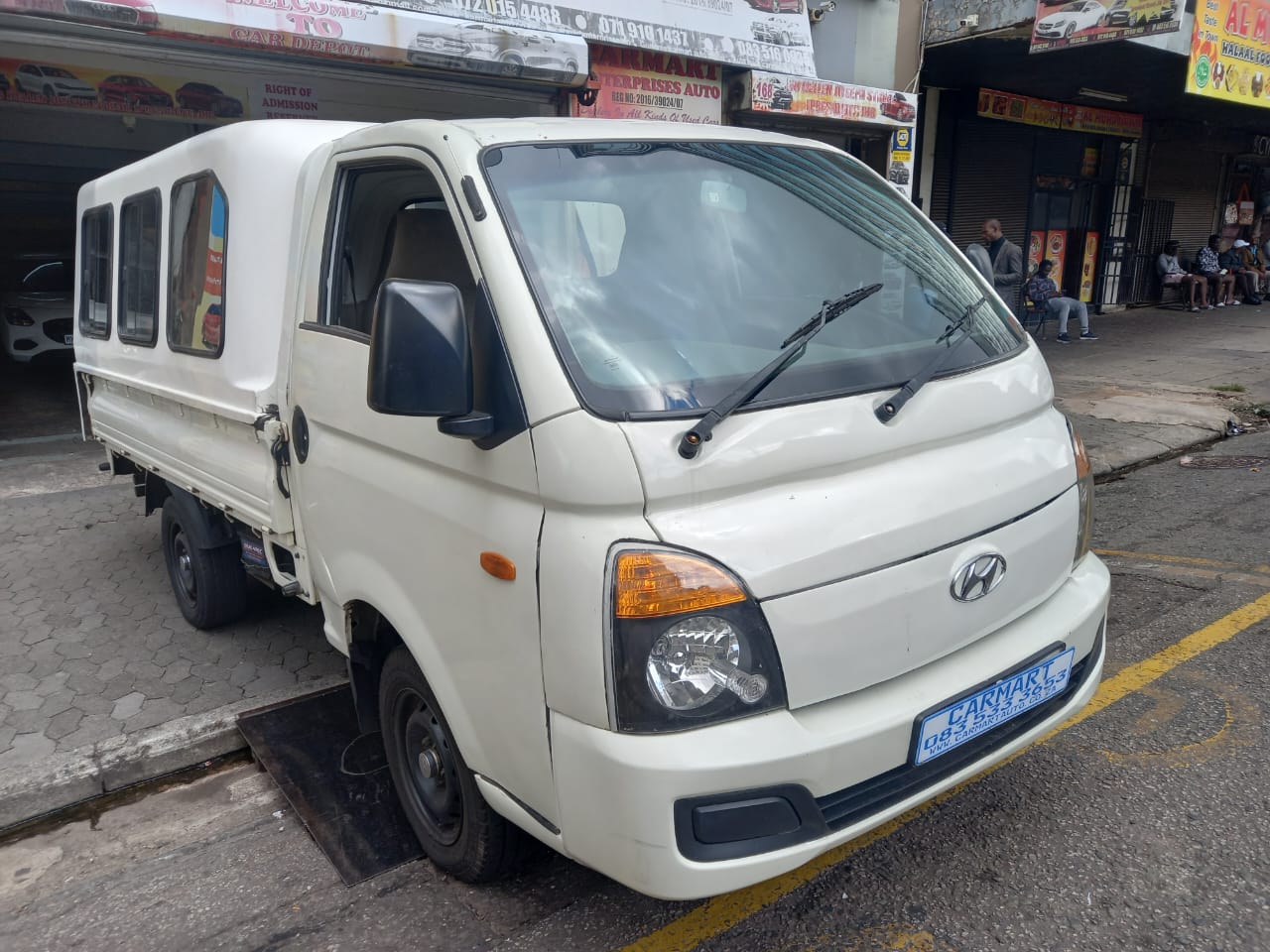 Used 2018 Hyundai H-100 Bakkie 2.6D deck