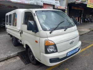Used 2018 Hyundai H-100 Bakkie 2.6D deck