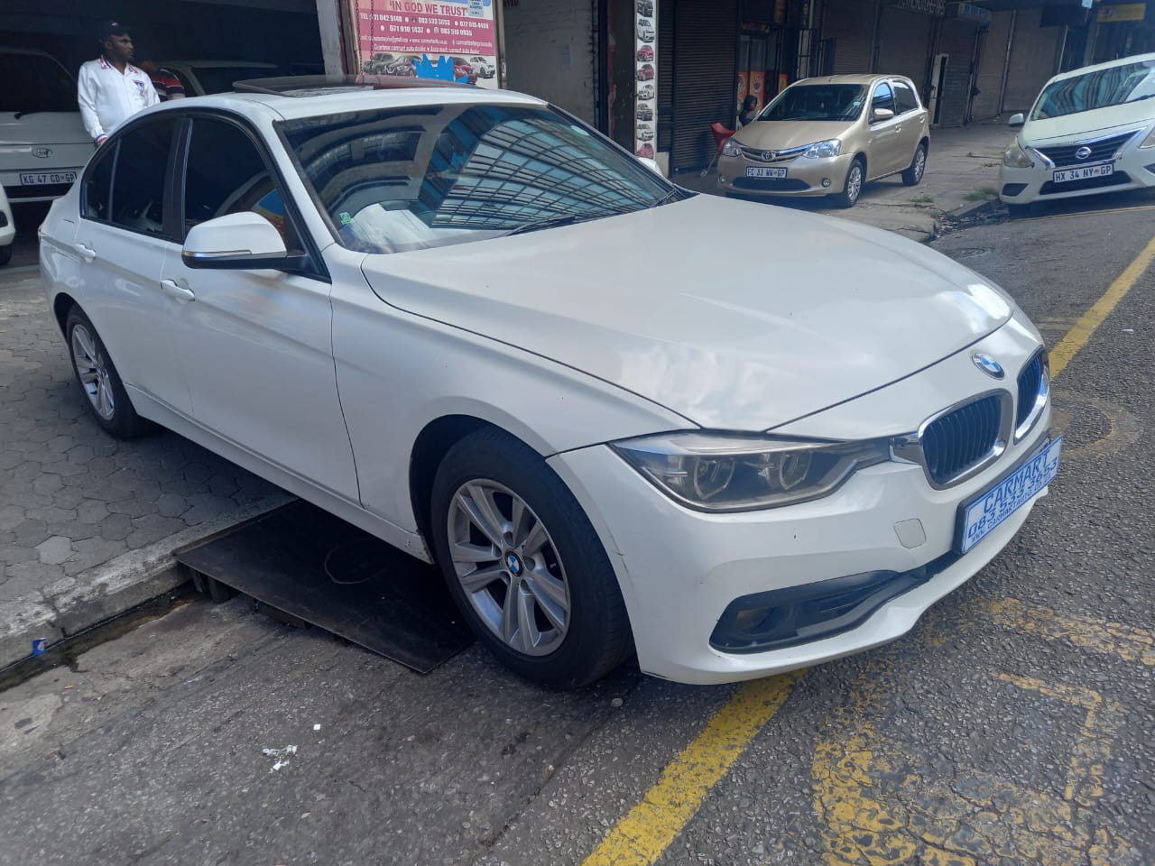 Used 2016 BMW 3 Series 320i auto