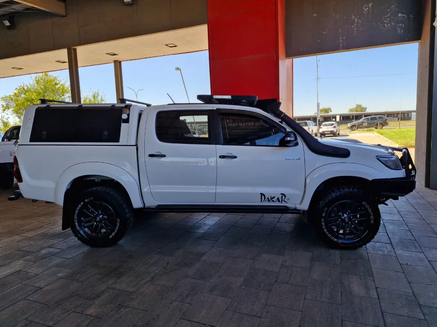 Used 2015 Toyota Hilux 3.0D-4D double cab 4x4 Raider Legend 45 auto - Highway Motors